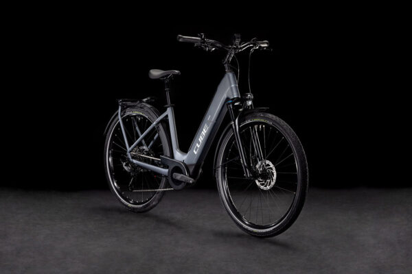 Cube-Touring-Hybrid-Pro-625-Easy-Entry-metallicgrey´n´chrome